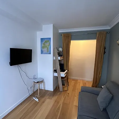 Beautiful T2 With Balcony - Near Parc Clichy * Paris